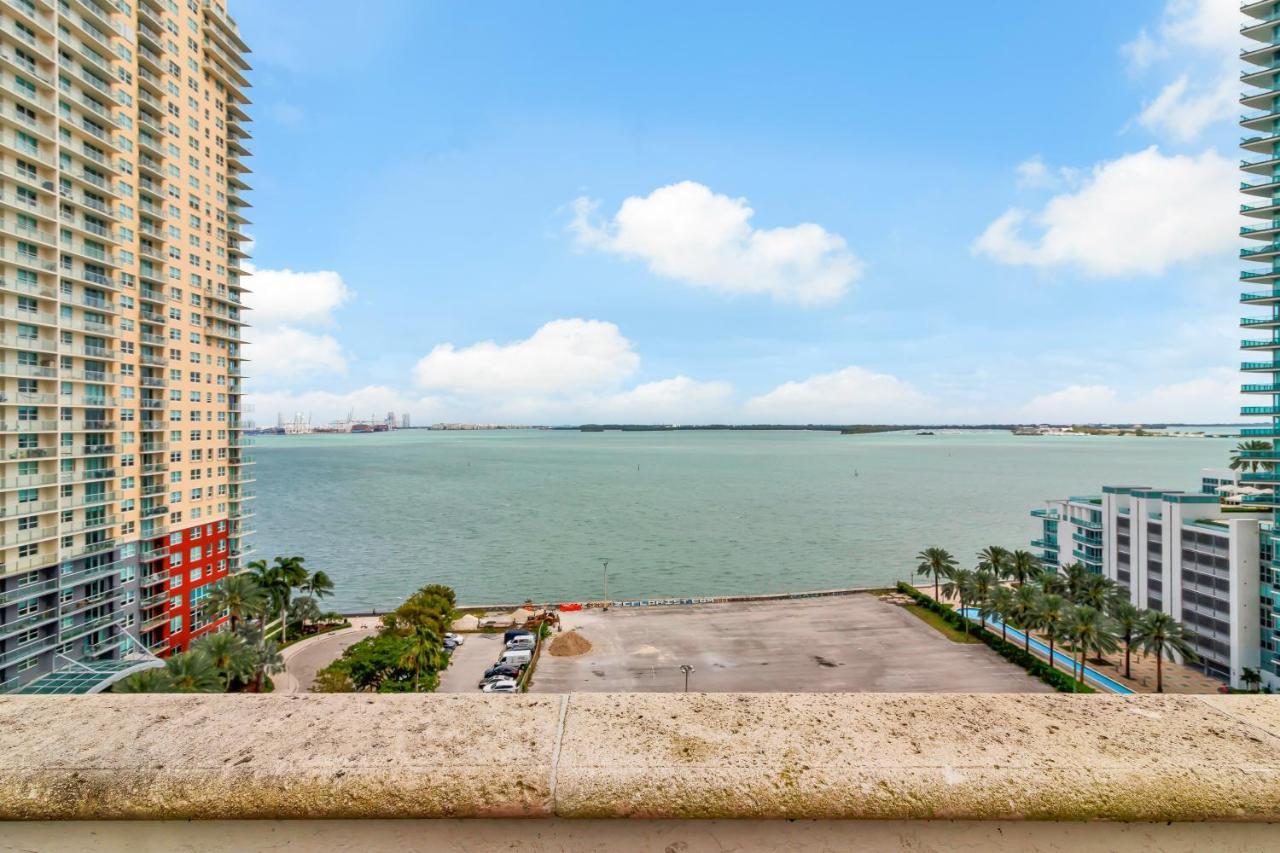 The Club At Brickell Bay Luxury Suites Miami Exterior photo