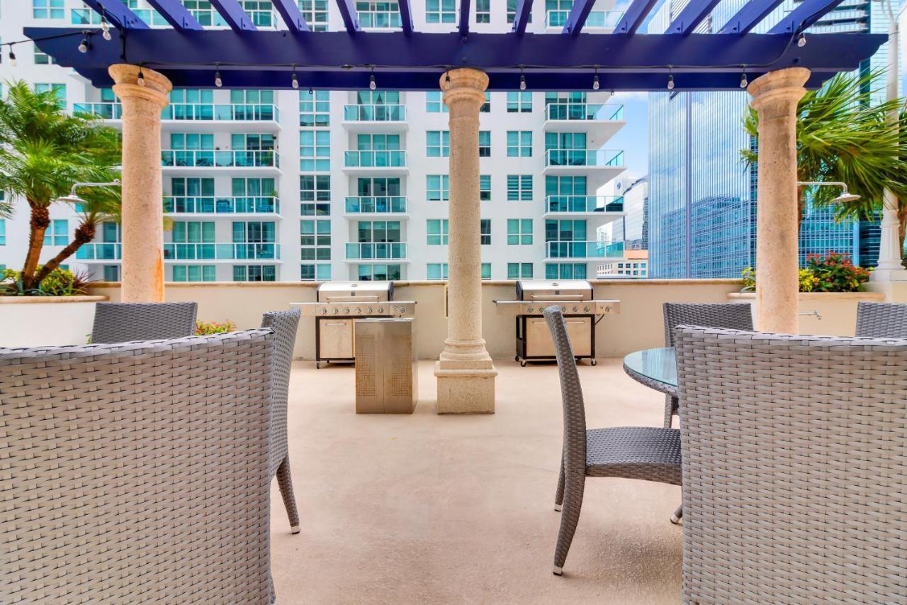 The Club At Brickell Bay Luxury Suites Miami Exterior photo